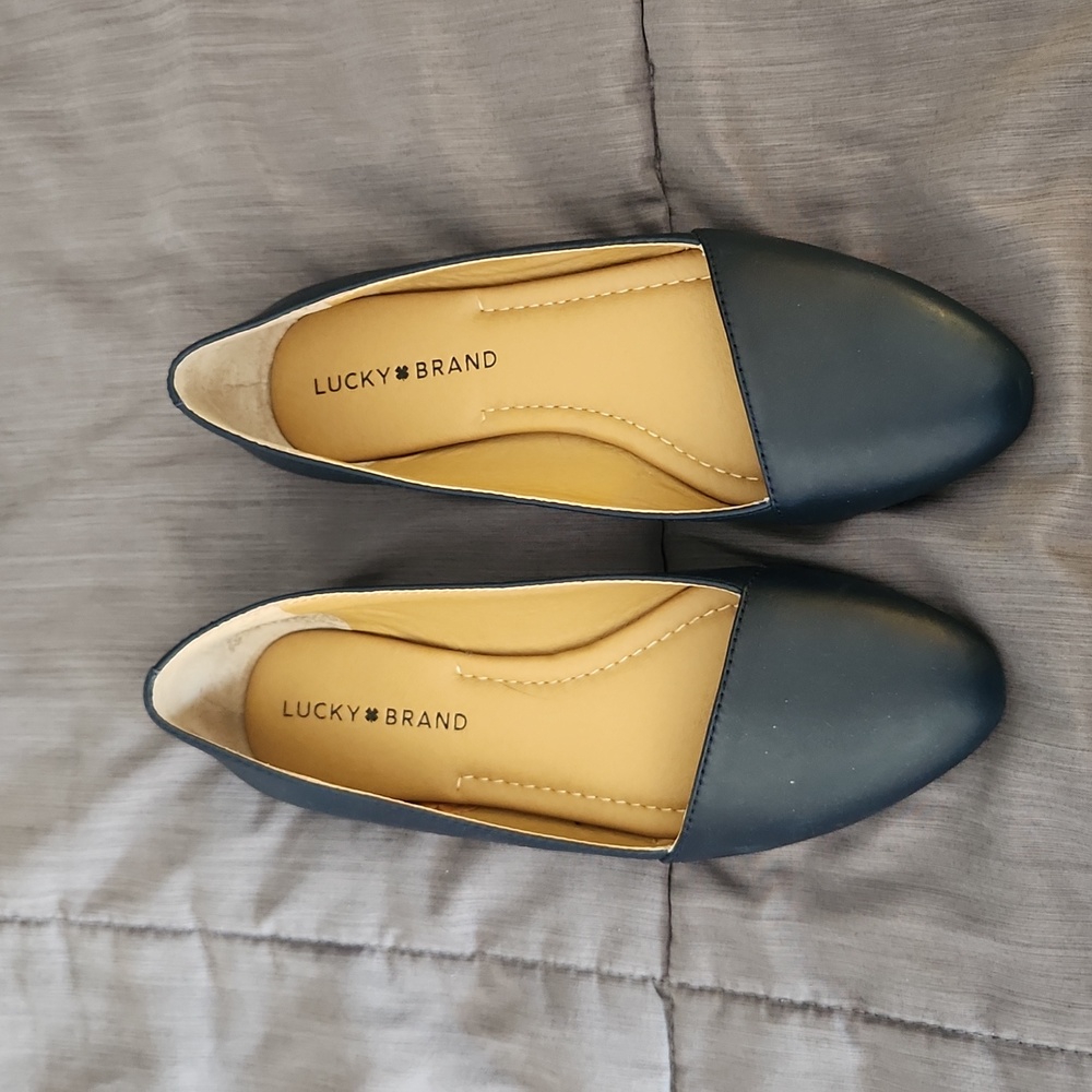 Navy blue flats